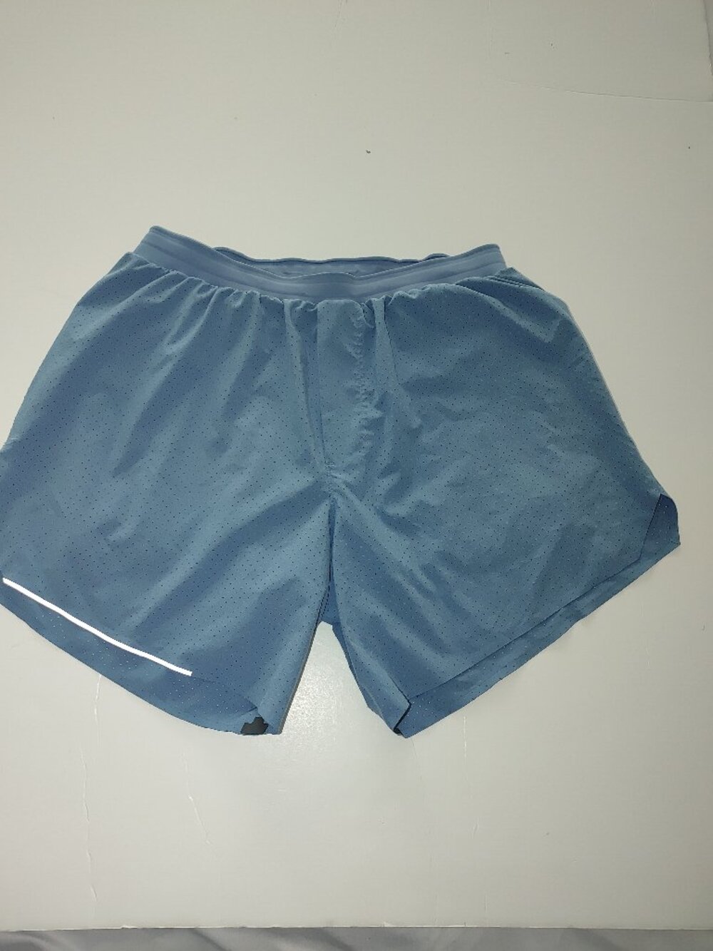 LULULEMON Men's High Rise Shorts Size M NWOT